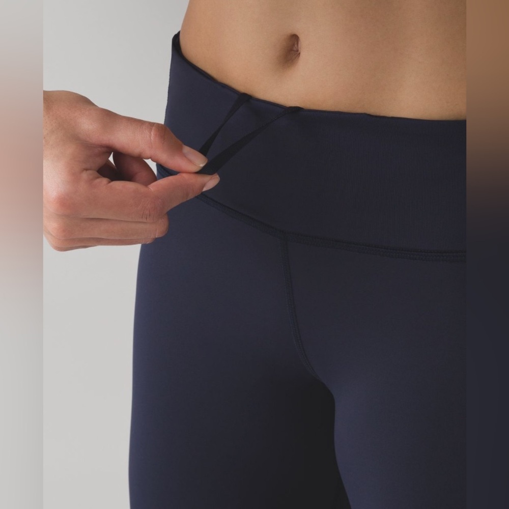 Lululemon Pace Rival Crop *22” in Midnight Navy - Luxtreme - Size 4 - Picture 8 of 12